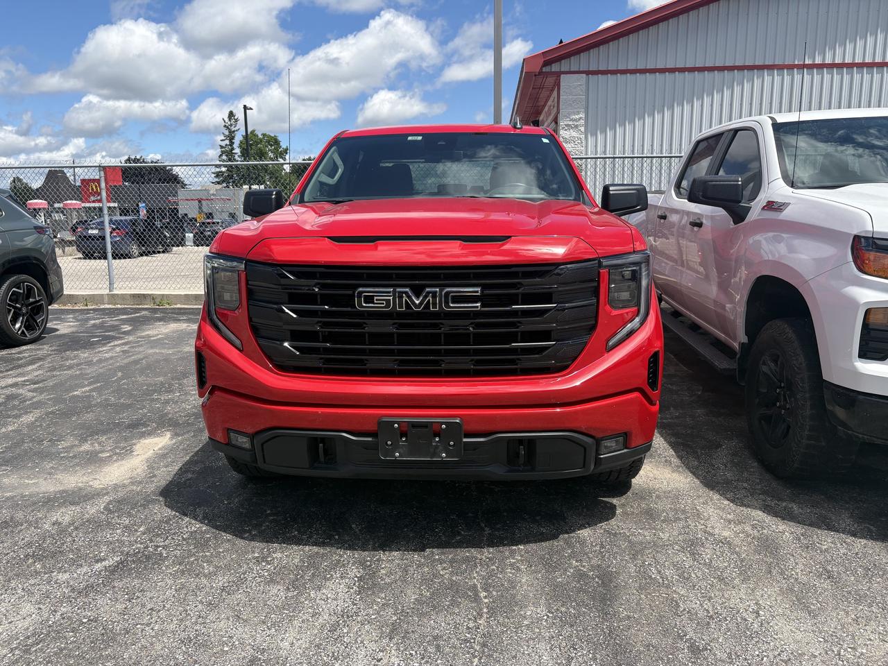 2024 GMC Sierra 1500 ELEVATION Photo