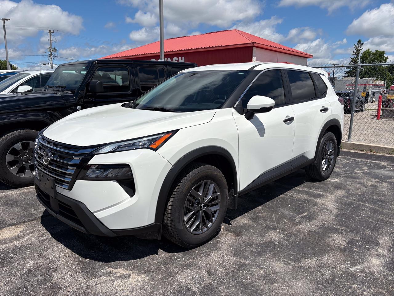 2024 Nissan Rogue S Photo