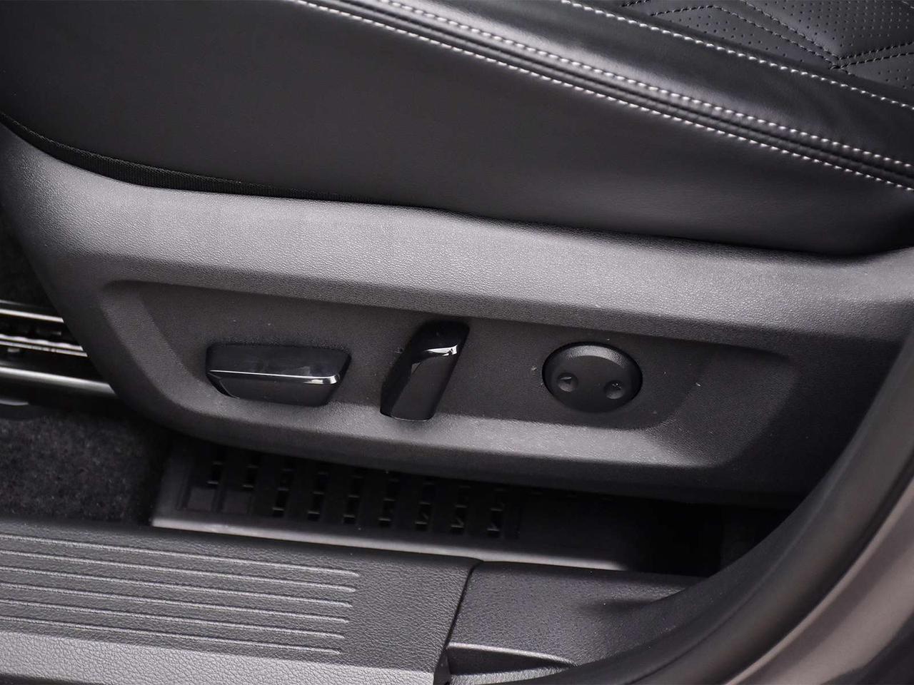 2026 Nissan Rogue Platinum  - Certified -  HUD Photo