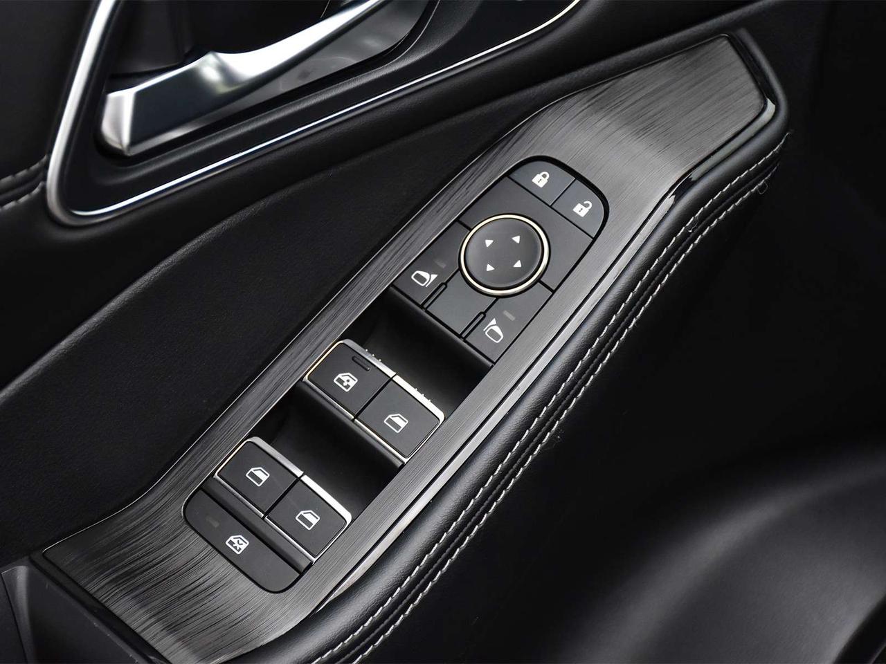 2026 Nissan Rogue Platinum  - Certified -  HUD Photo
