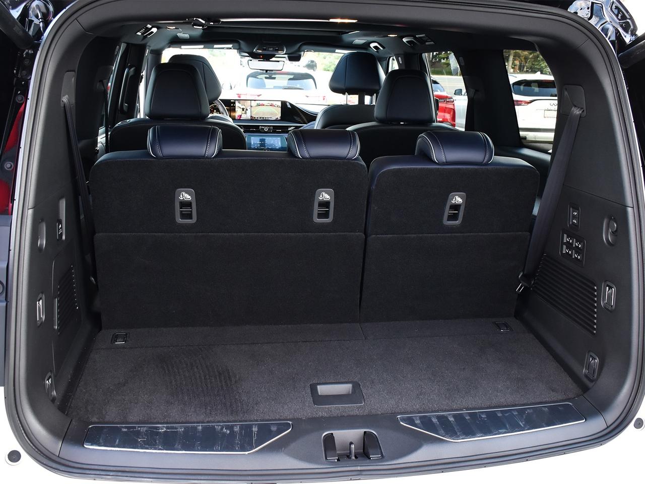 2026 Infiniti QX80 SPORT  NO LUXARY TAX! Photo