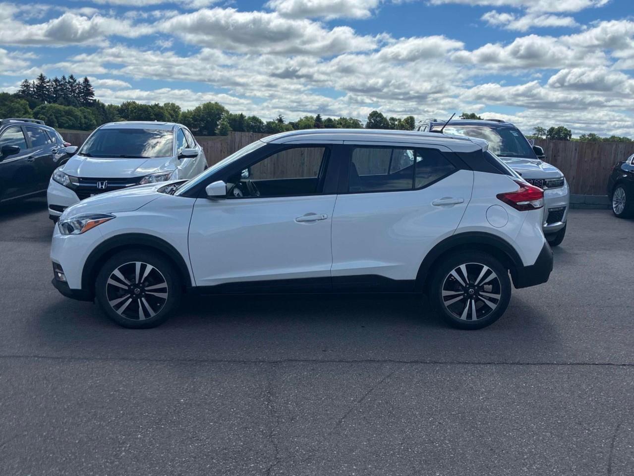 2020 Nissan Kicks SV (CVT) 4dr Front-Wheel Drive Photo