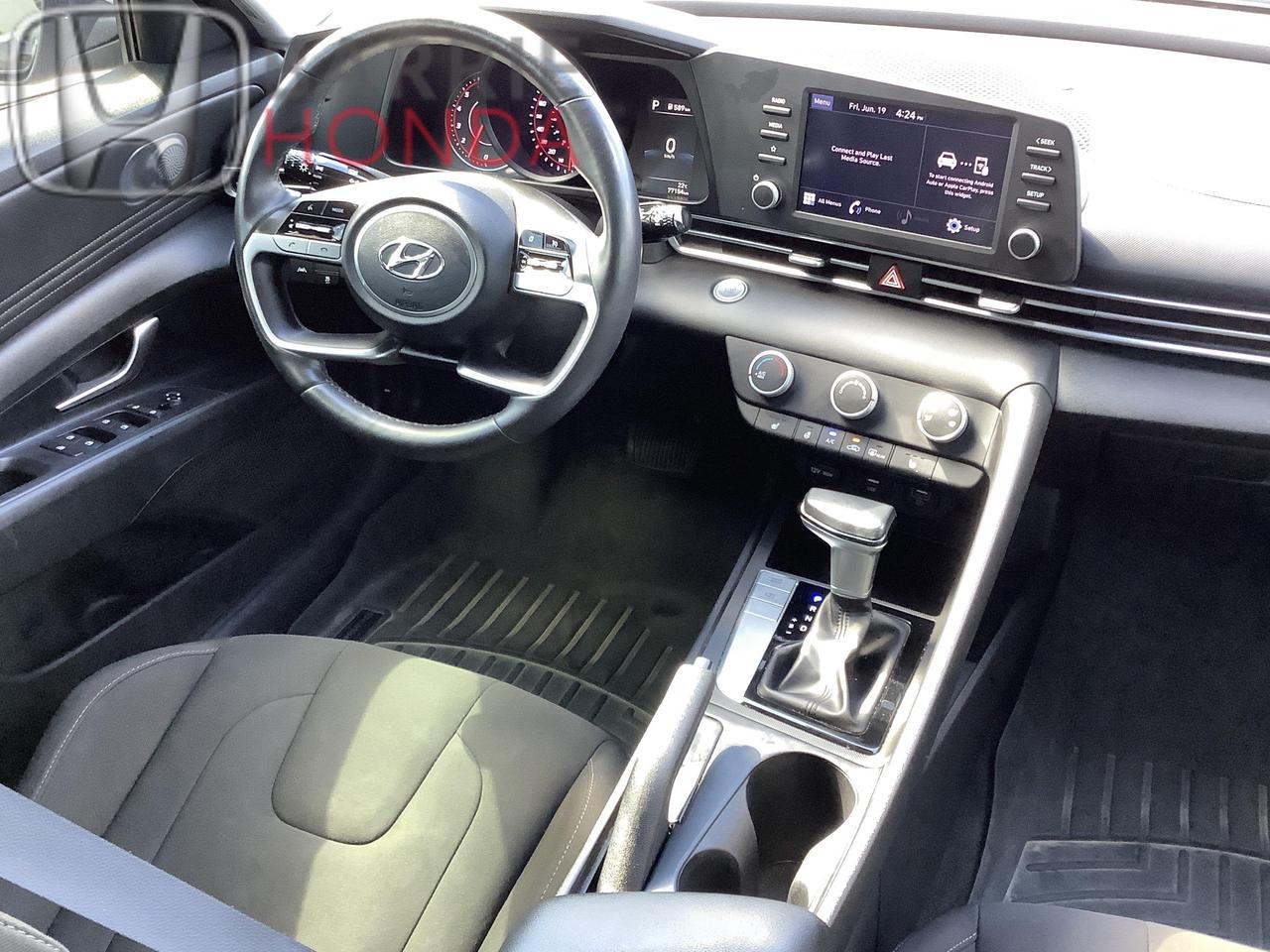 2022 Hyundai Elantra PREFERRED 4DR SEDAN Photo