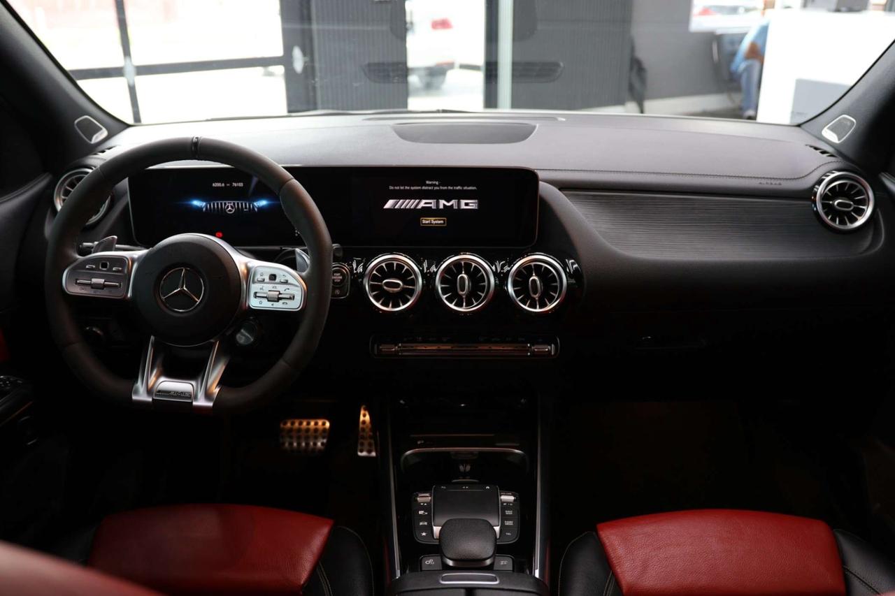 2021 Mercedes-Benz GLA GLA45-AMG-4MATIC/TECH PKG/NAV/360 CAM/BLIS/P SENSORS/LEATHER/H SEATS/KEYLESS ENTRY/AMBIENT/WLC/CARPLAY/PANOROOF Photo