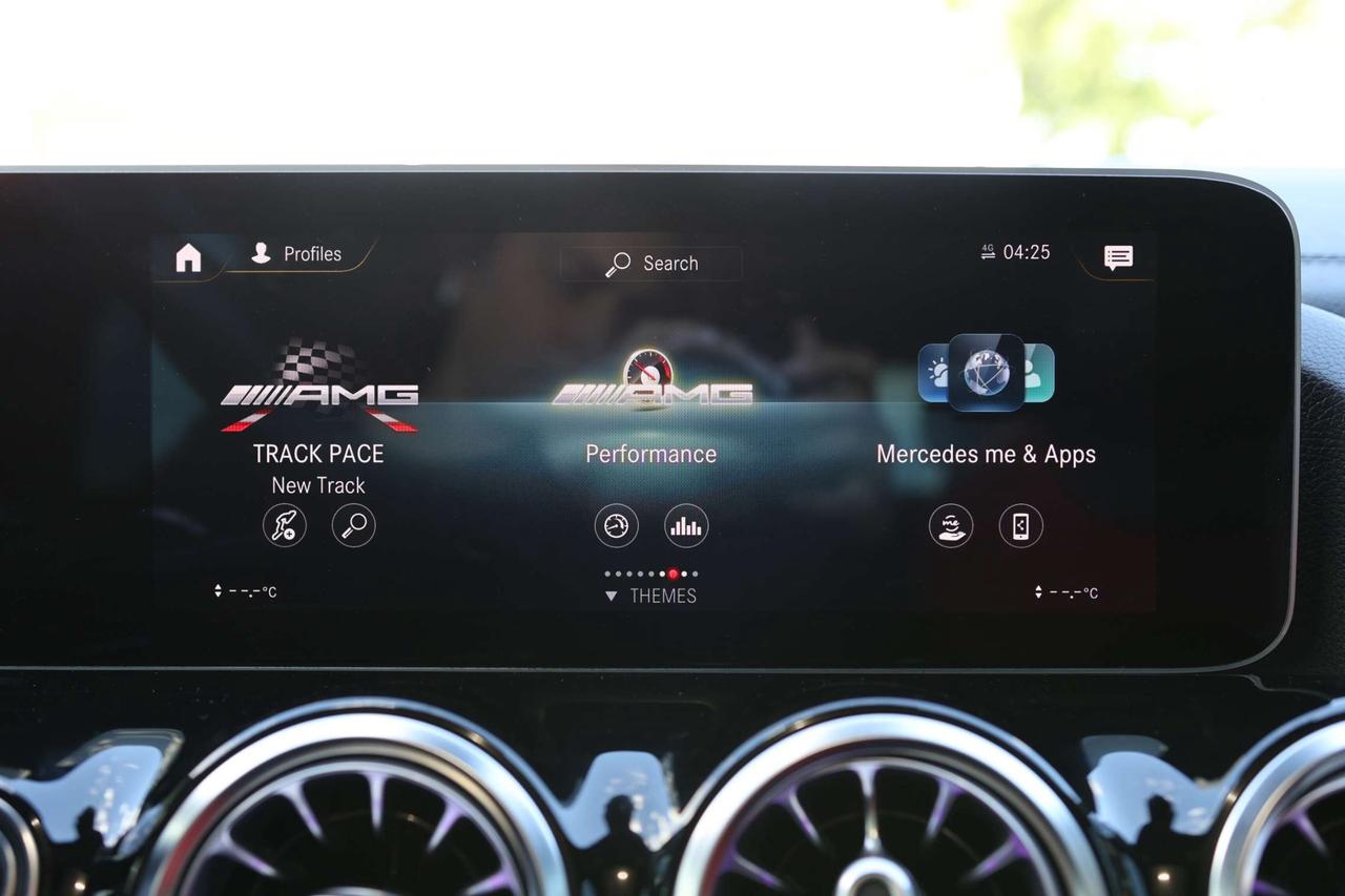2021 Mercedes-Benz GLA GLA45-AMG-4MATIC/TECH PKG/NAV/360 CAM/BLIS/P SENSORS/LEATHER/H SEATS/KEYLESS ENTRY/AMBIENT/WLC/CARPLAY/PANOROOF Photo