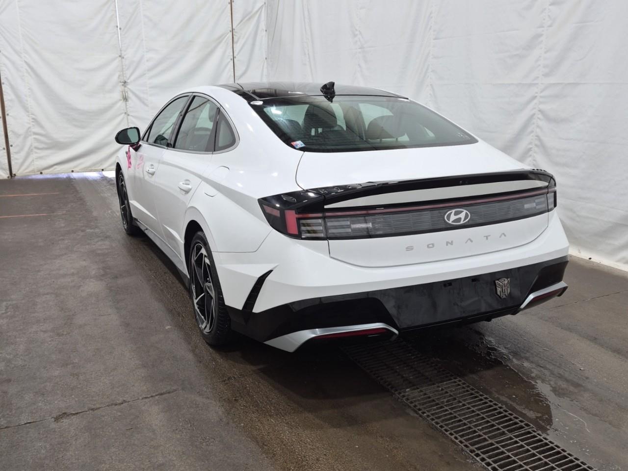 2025 Hyundai Sonata  Photo4