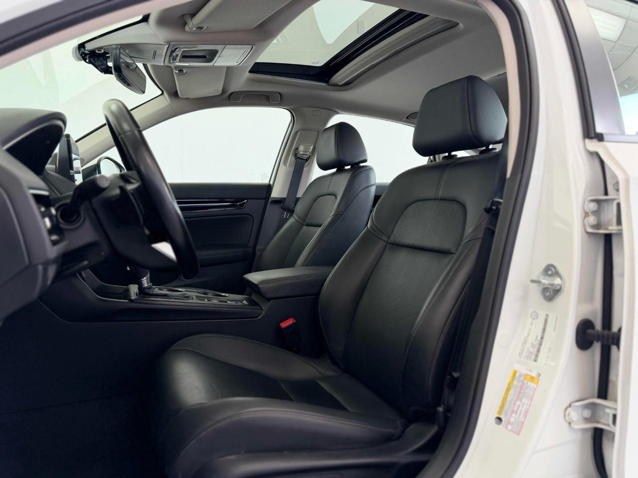 2024 Honda Civic Touring 4dr Sedan Photo