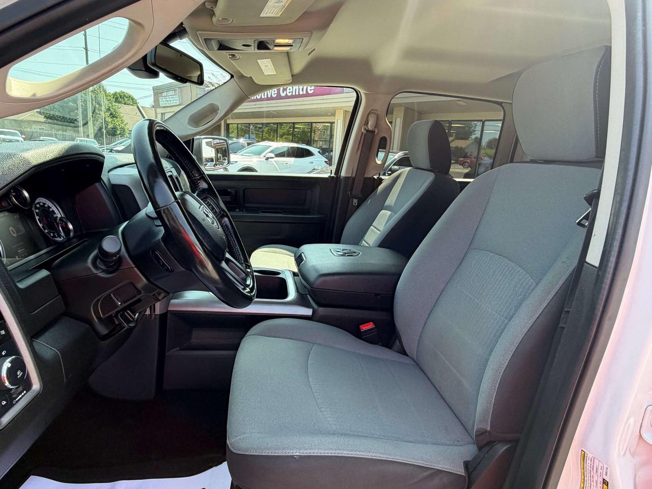 2022 RAM 1500 EXPRESS/HEATED SEATS/BACK UP CAM/4X4/CALL NAPANEE Photo