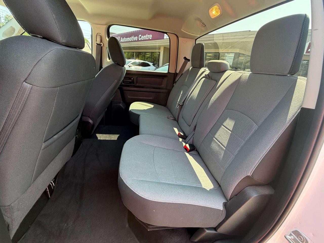 2022 RAM 1500 EXPRESS/HEATED SEATS/BACK UP CAM/4X4/CALL NAPANEE Photo