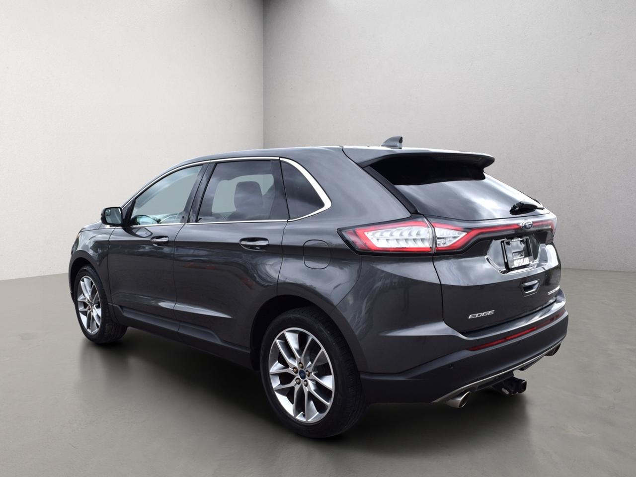 2016 Ford Edge Titanium AWD Leather Navi Panoramic Sunroof Photo