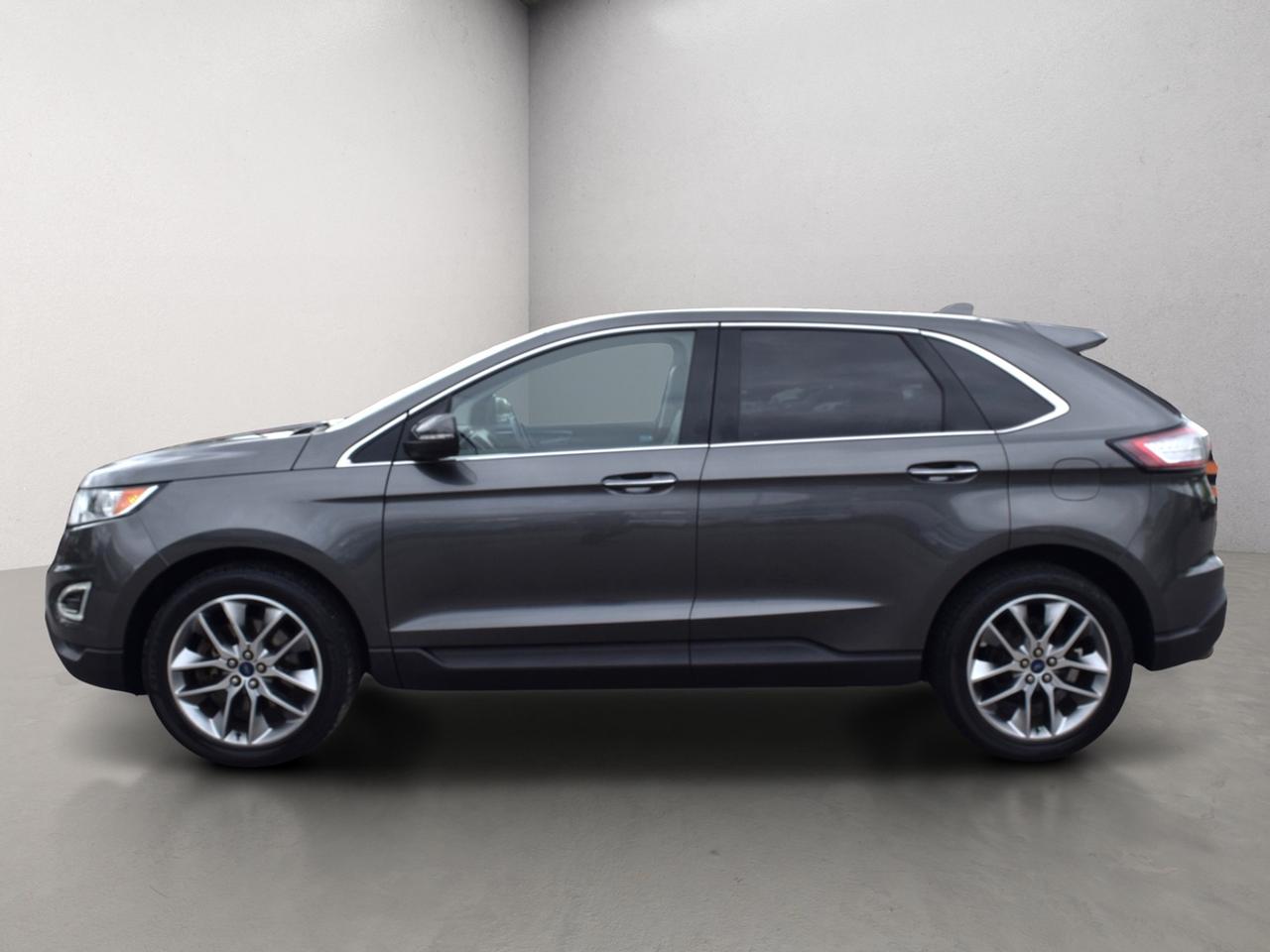 2016 Ford Edge Titanium AWD Leather Navi Panoramic Sunroof Photo