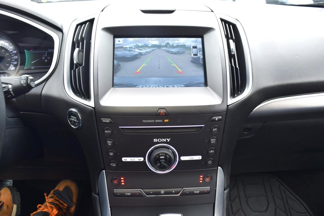 2016 Ford Edge Titanium AWD Leather Navi Panoramic Sunroof Photo