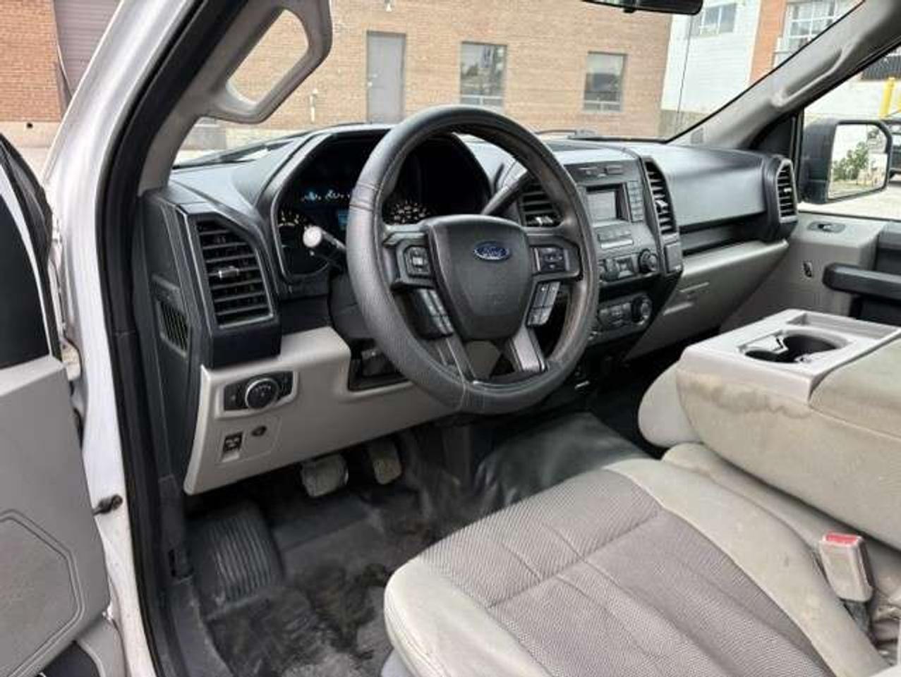 2016 Ford F-150 **REGULAR CAB 8FT LONG BOX-3.5L V6-CERTIFIED** Photo