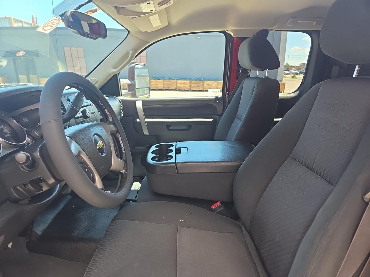 2012 Chevrolet SILVERADO 2500HD LT 4WD 6.6L DURAMAX DIESEL EXTENDED CAB SHORT BOX! Photo