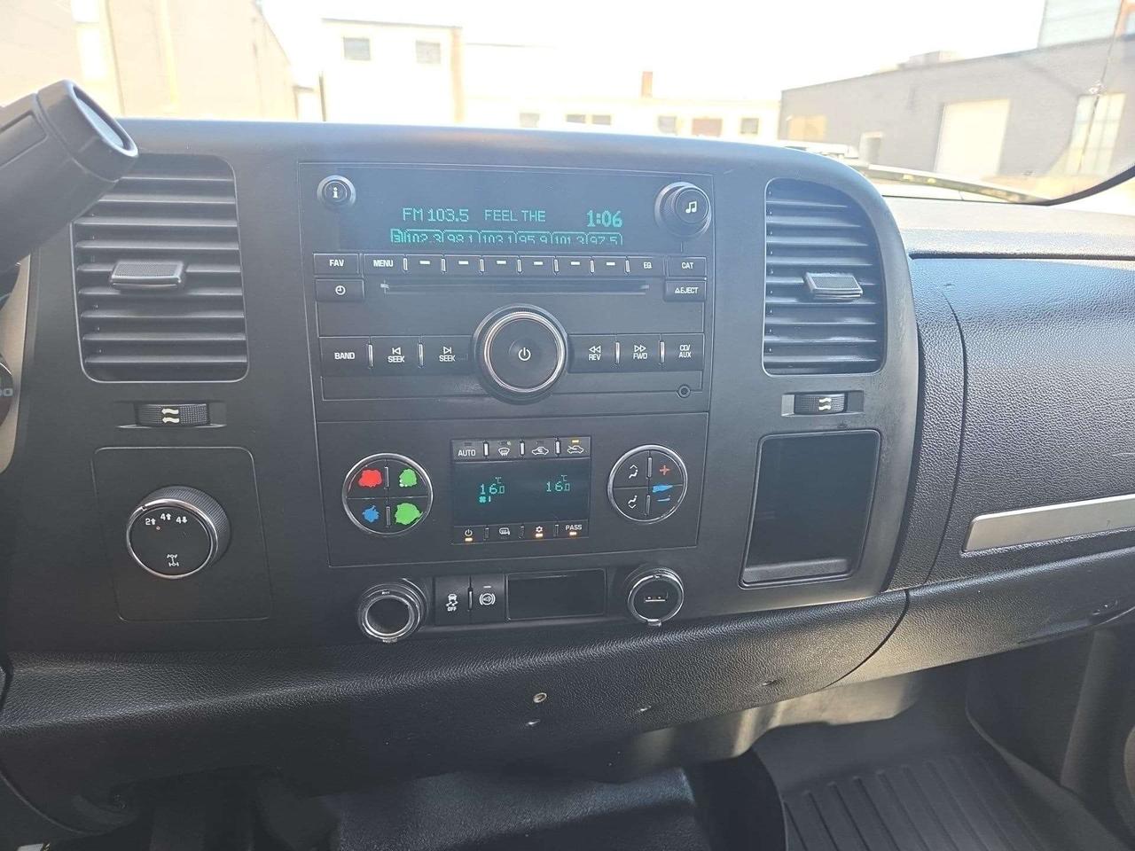 2012 Chevrolet Silverado 2500 LT 4WD 6.6L DURAMAX DIESEL EXTENDED CAB SHORT BOX! Photo