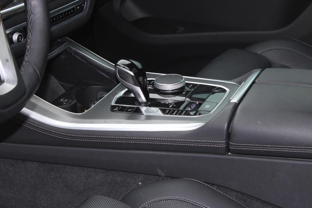 2023 BMW X5 Xdrive40i  Gps Moonroof BkpCam HtdSeats DriveModes Photo