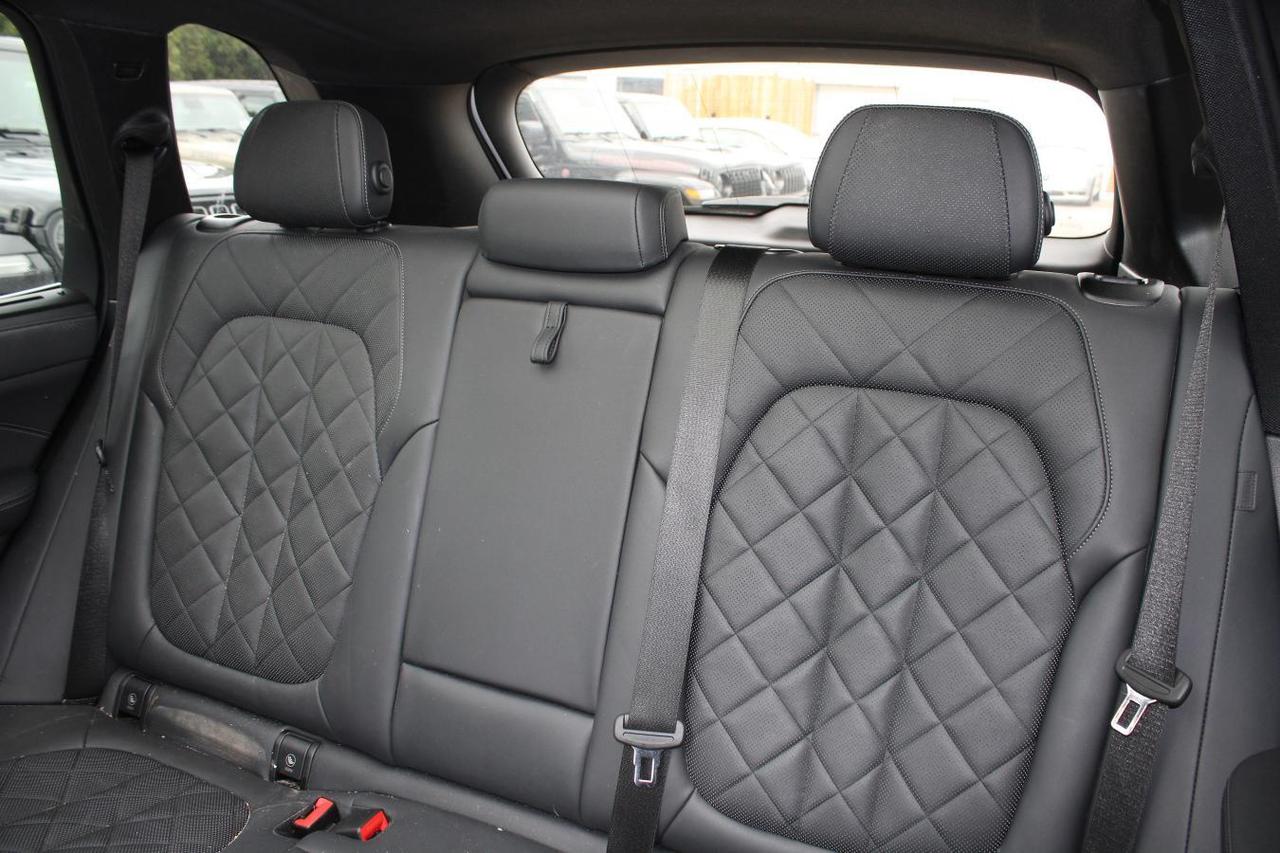 2023 BMW X5 Xdrive40i  Gps Moonroof BkpCam HtdSeats DriveModes Photo