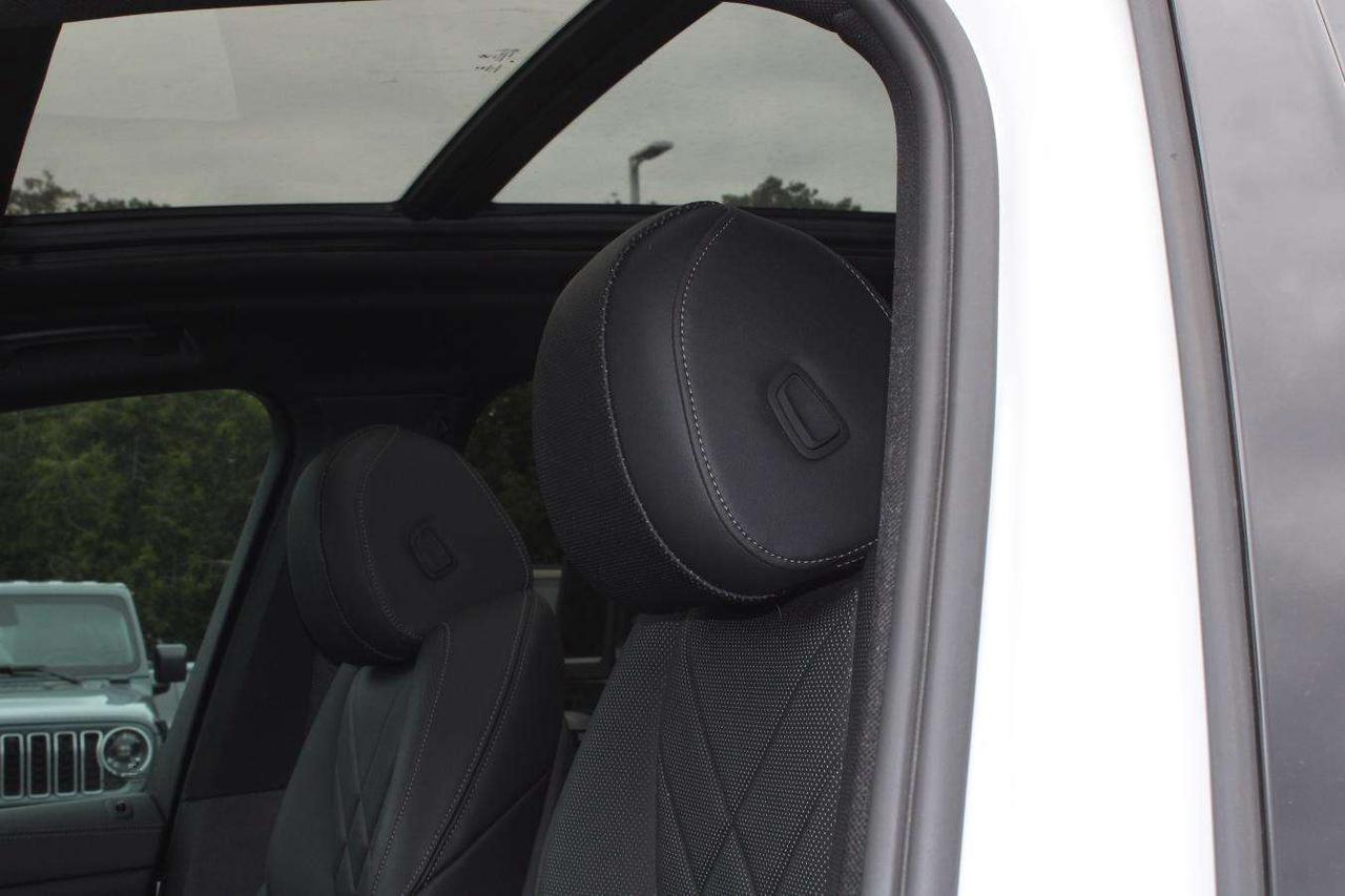 2023 BMW X5 Xdrive40i  Gps Moonroof BkpCam HtdSeats DriveModes Photo
