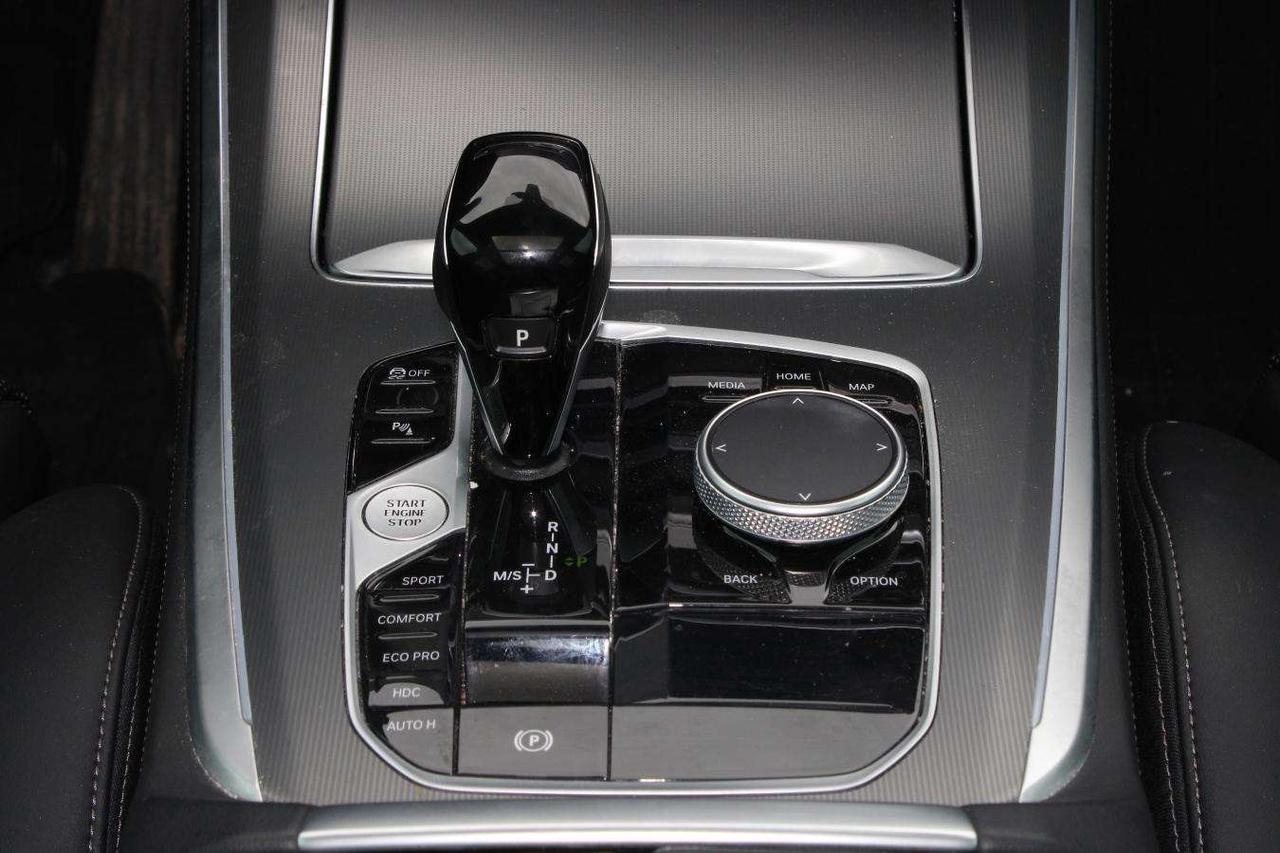 2023 BMW X5 Xdrive40i  Gps Moonroof BkpCam HtdSeats DriveModes Photo