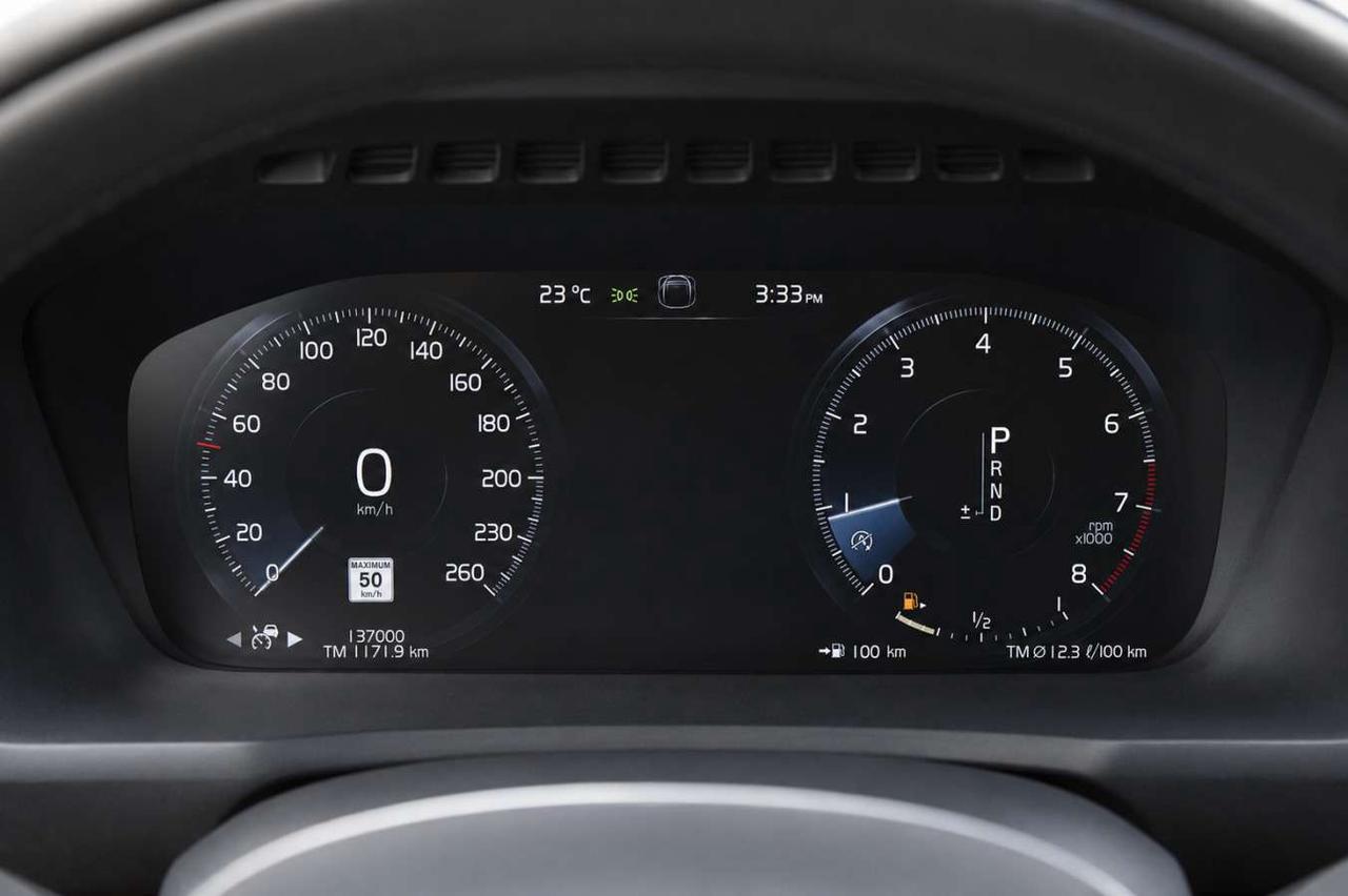 2016 Volvo XC90 T6  Gps Moonroof ParkingSensors BkpCam RemoteKeyle Photo