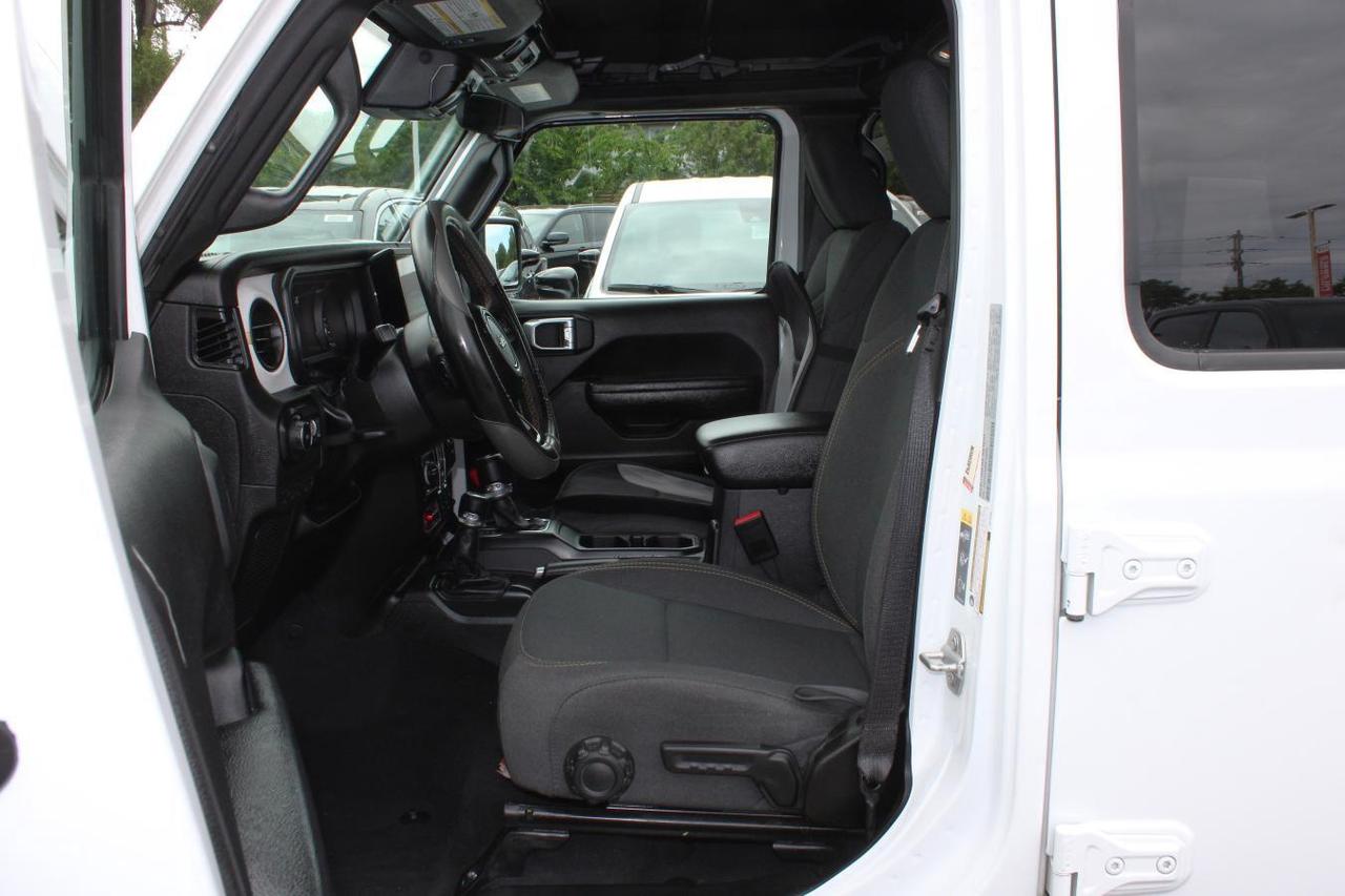 2024 Jeep Wrangler Sport  SiriusXM BkpCam AppleCarPlay Photo