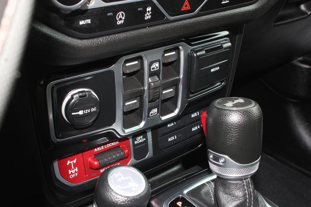2024 Jeep Wrangler Sport  SiriusXM BkpCam AppleCarPlay Photo