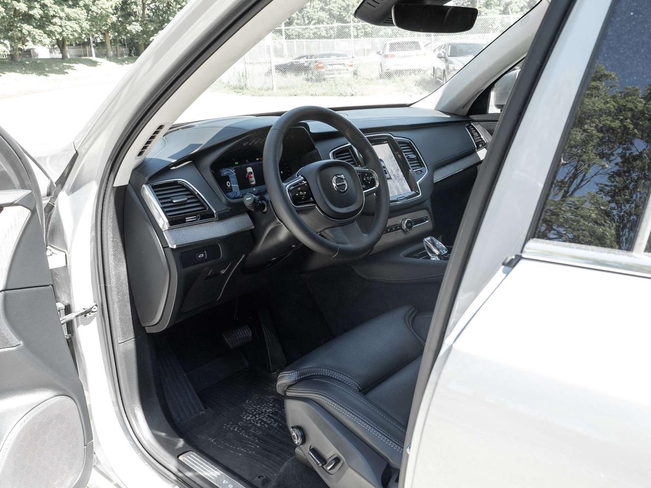 2024 Volvo XC90 B6 AWD ULTIMATE^6 Seater^CPO Rate fr 2.99%* Photo