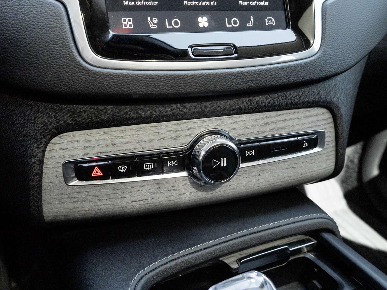 2024 Volvo XC90 B6 AWD ULTIMATE^6 Seater^CPO Rate fr 2.99%* Photo