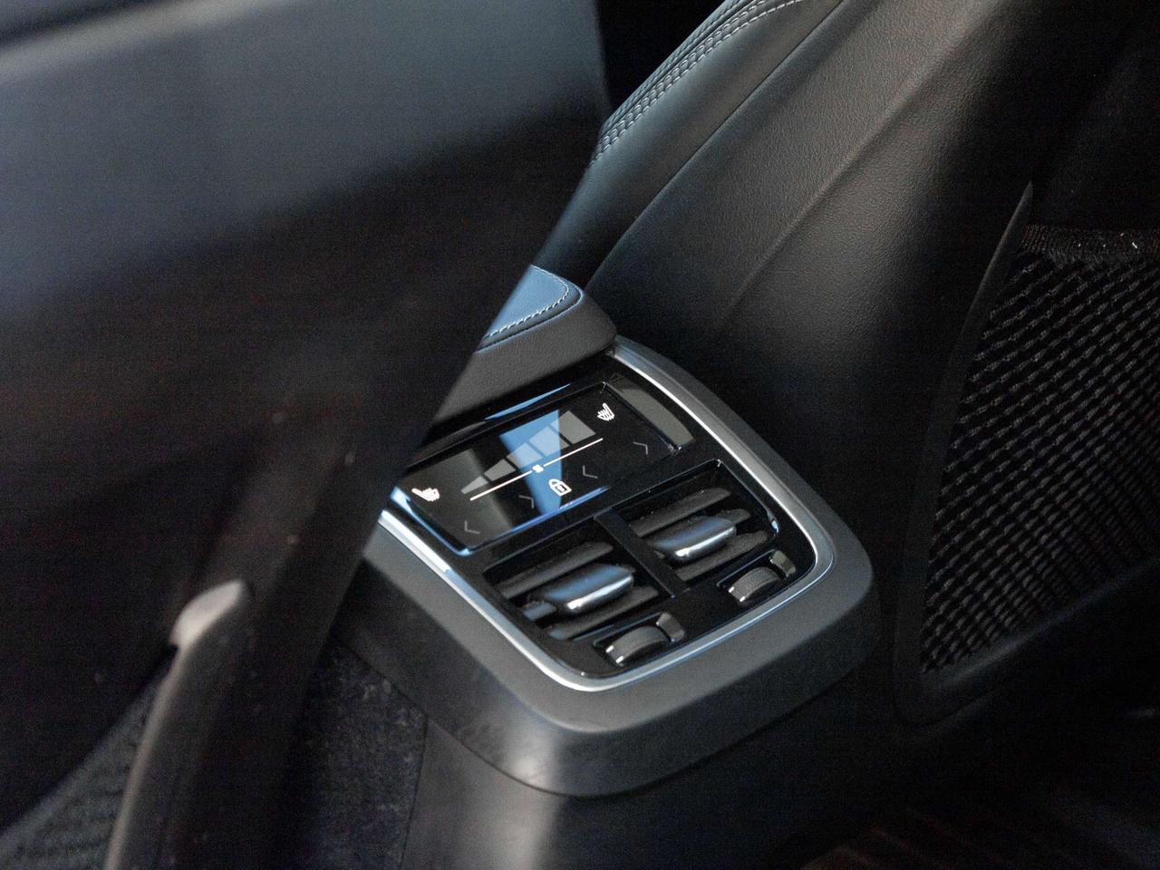 2024 Volvo XC90 B6 AWD ULTIMATE^6 Seater^CPO Rate fr 2.99%* Photo