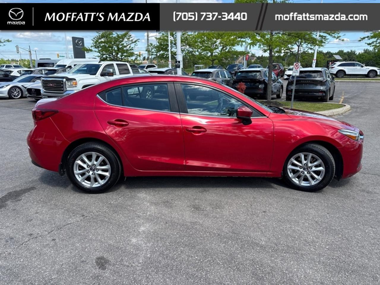2018 Mazda MAZDA3 GS Photo