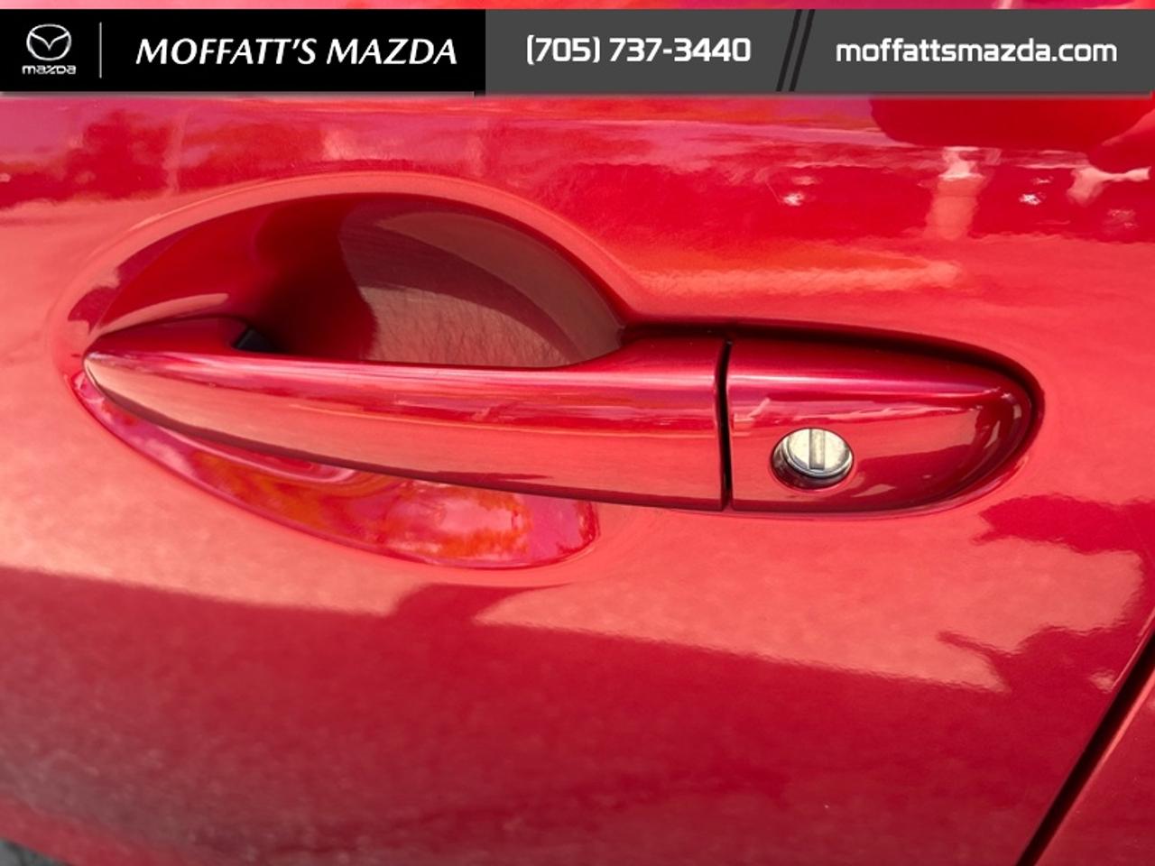 2018 Mazda MAZDA3 GS Photo