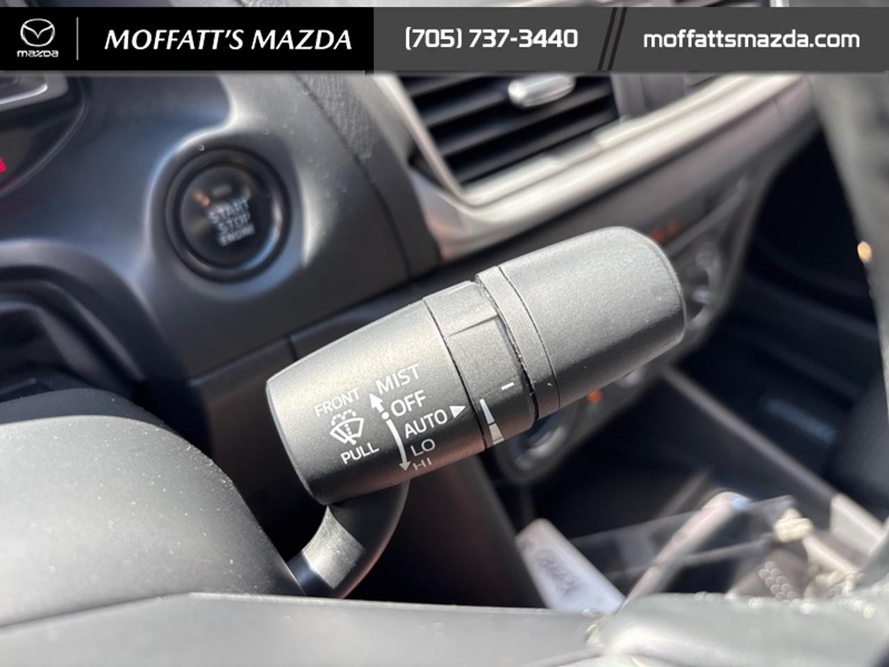 2018 Mazda MAZDA3 GS Photo