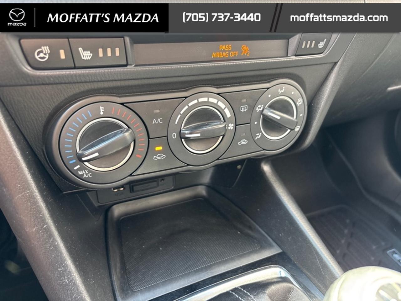2018 Mazda MAZDA3 GS Photo