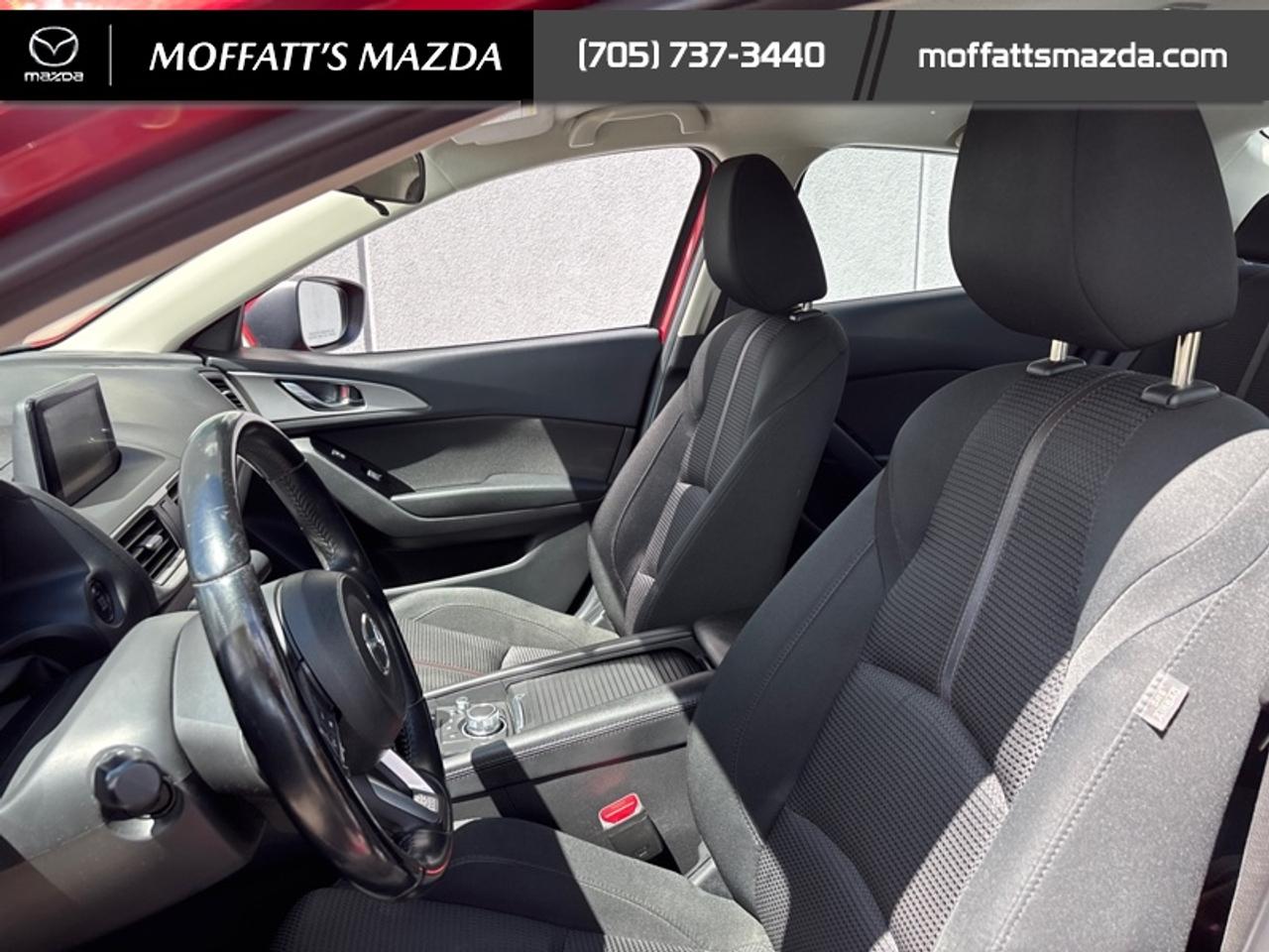 2018 Mazda MAZDA3 GS Photo