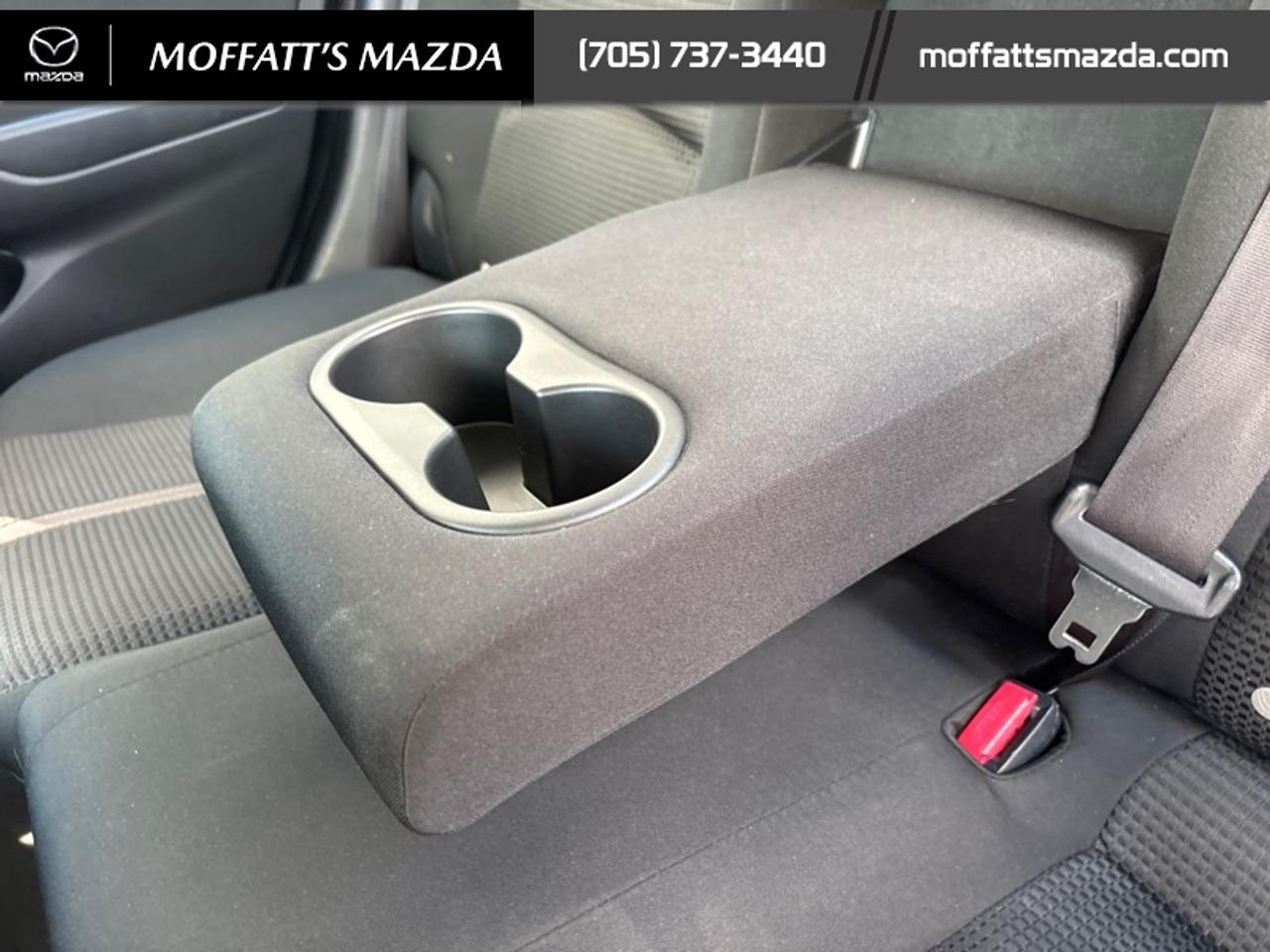 2018 Mazda MAZDA3 GS Photo
