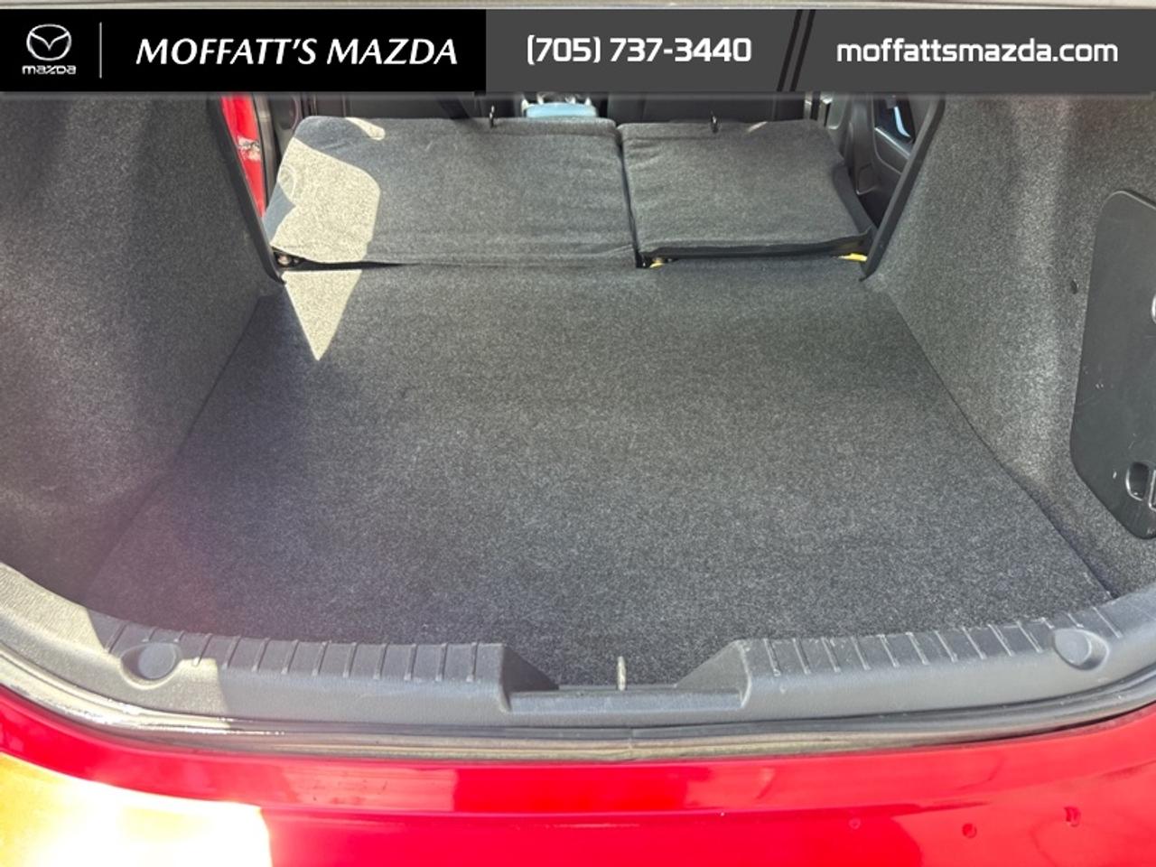 2018 Mazda MAZDA3 GS Photo