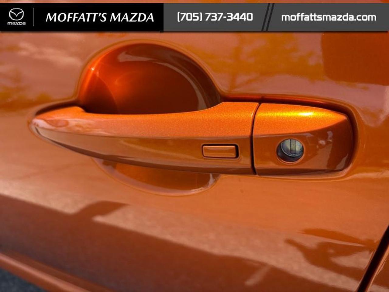 2024 Nissan Sentra SR Photo