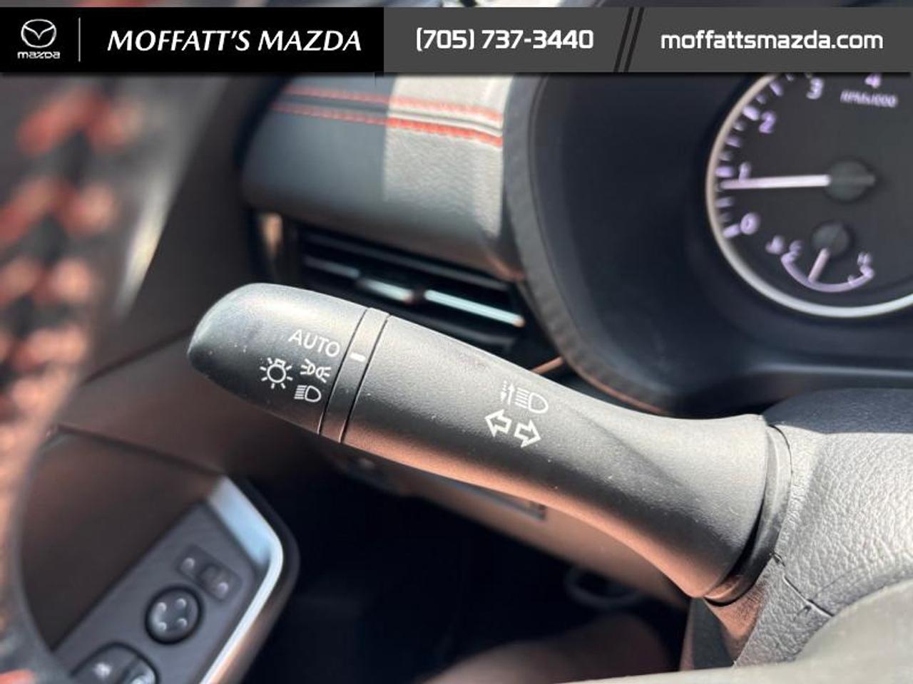 2024 Nissan Sentra SR Photo