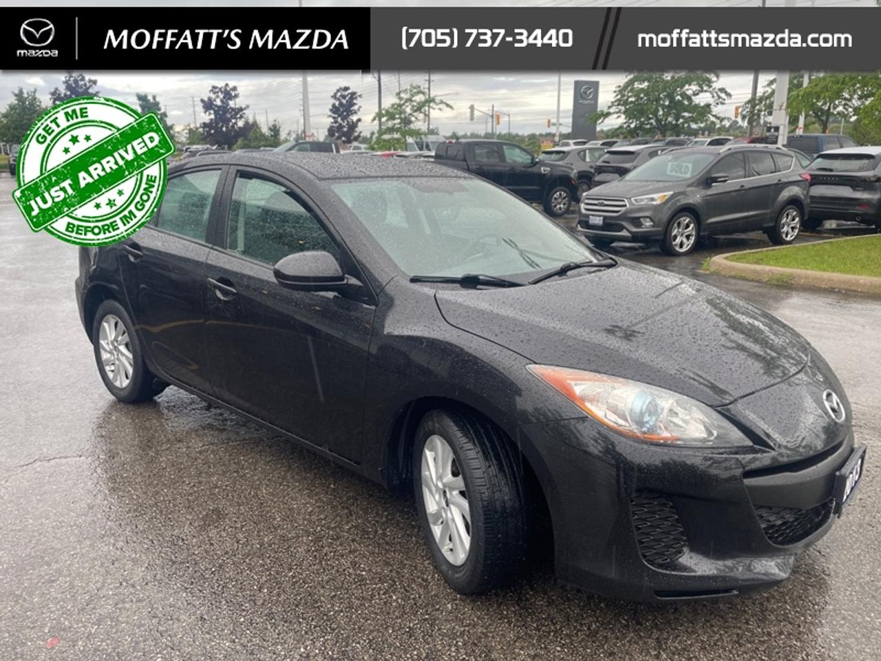 2013 Mazda MAZDA3 GS-SKY Photo