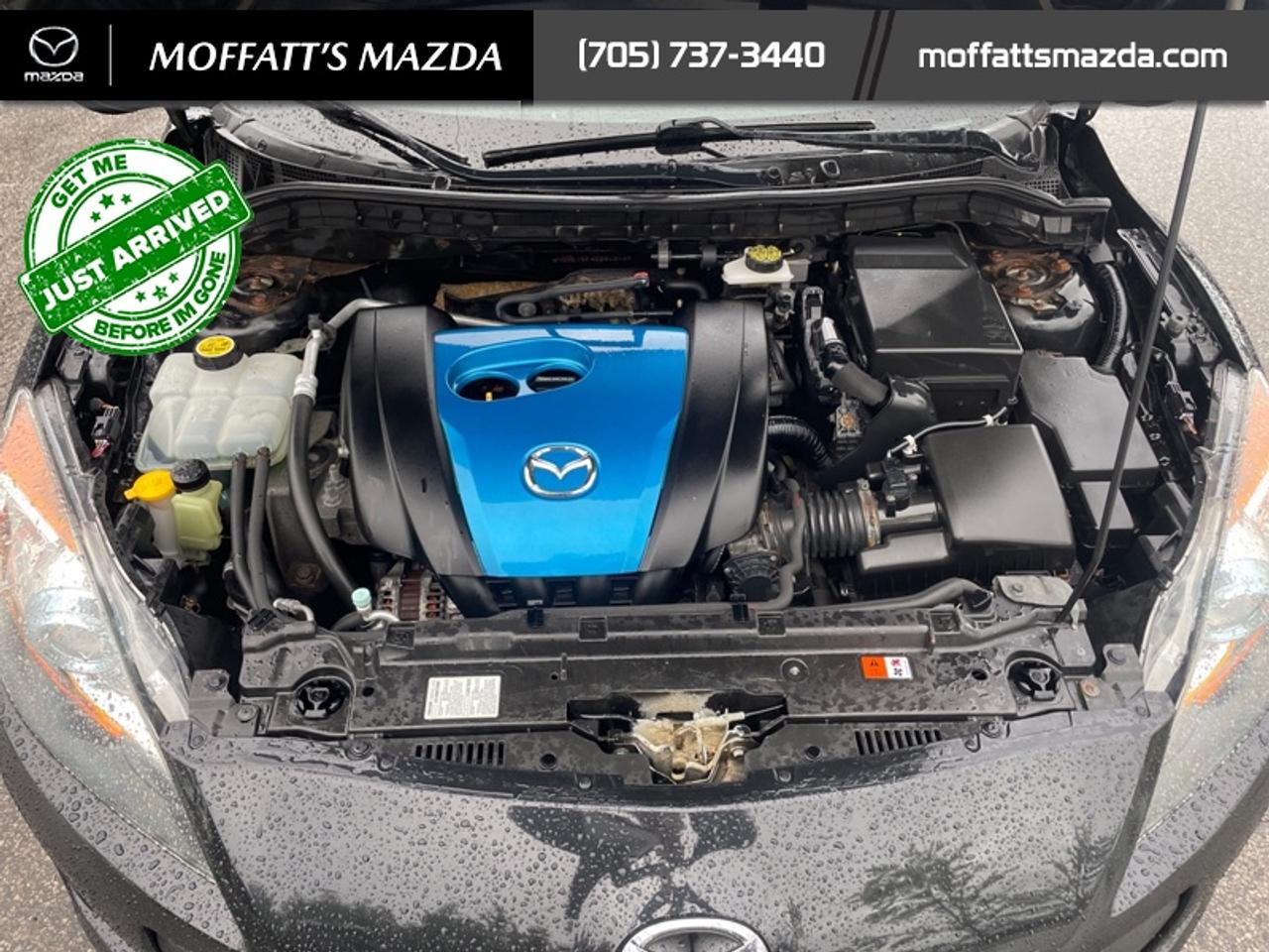 2013 Mazda MAZDA3 GS-SKY Photo