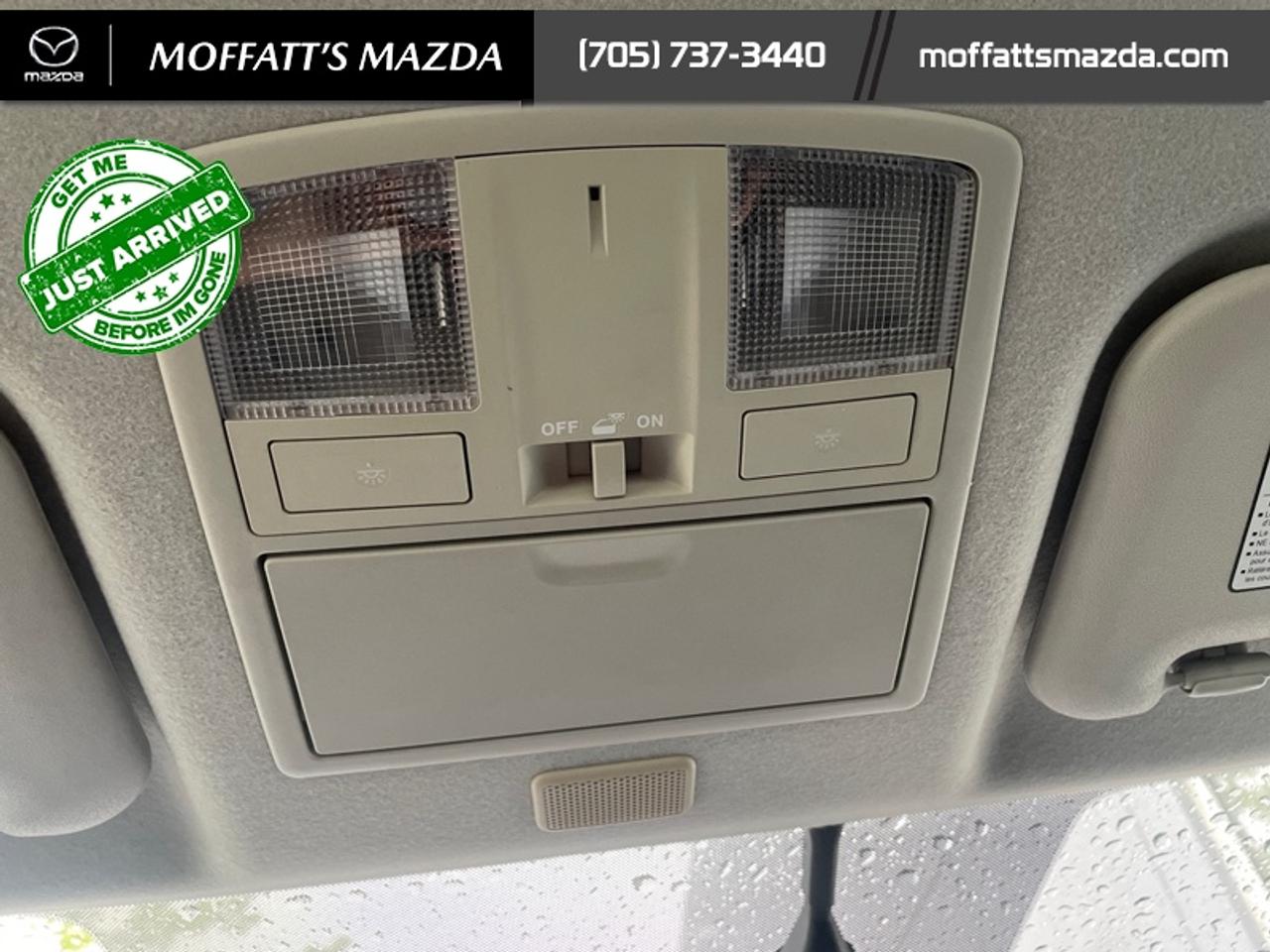 2013 Mazda MAZDA3 GS-SKY Photo