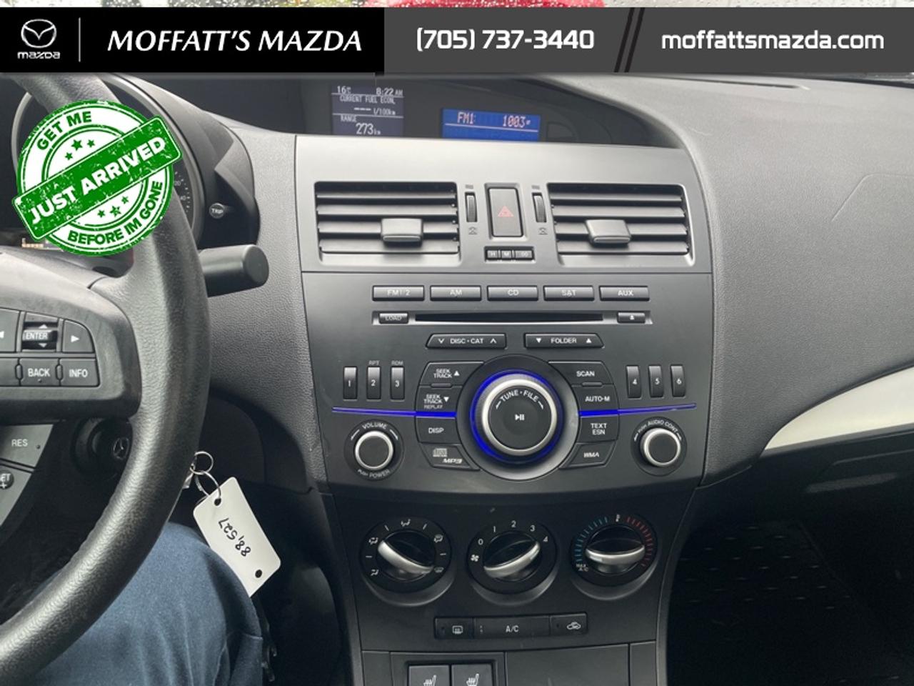 2013 Mazda MAZDA3 GS-SKY Photo