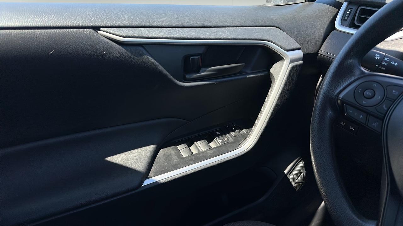 2025 Toyota RAV4 Hybrid  Photo