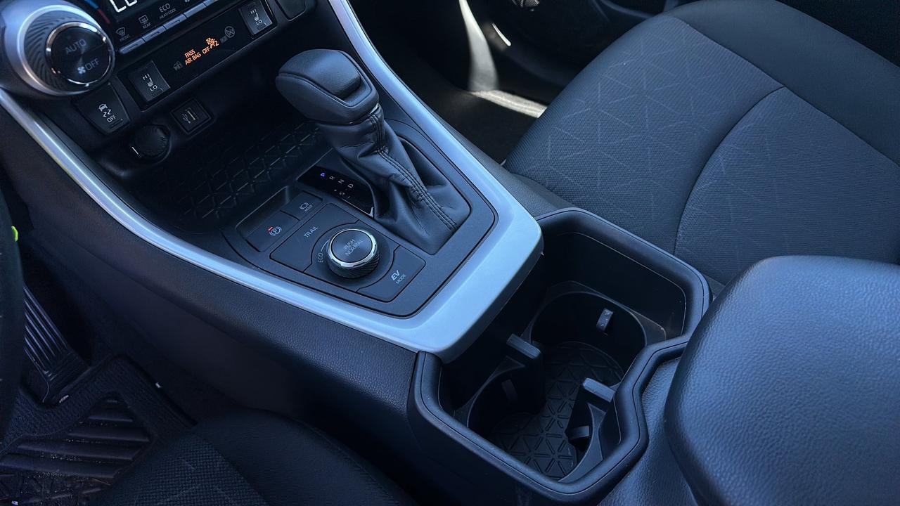 2025 Toyota RAV4 Hybrid  Photo