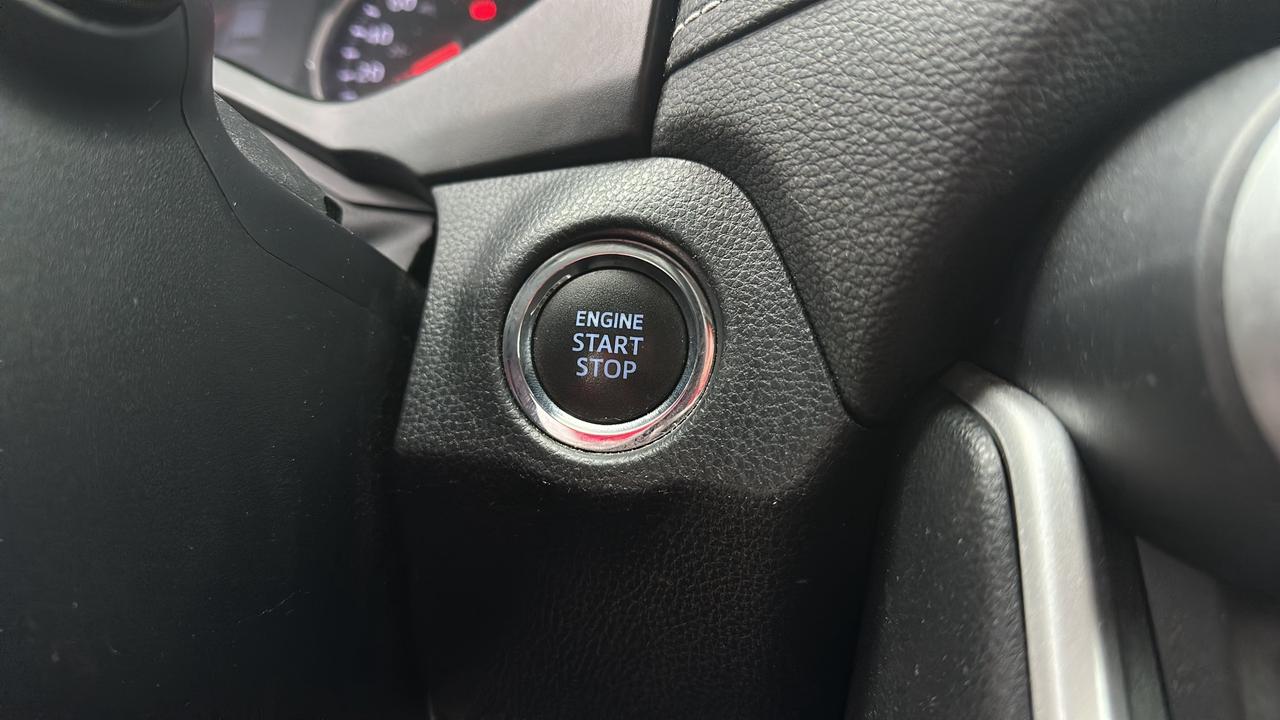 2019 Toyota RAV4 AWD XLE Photo