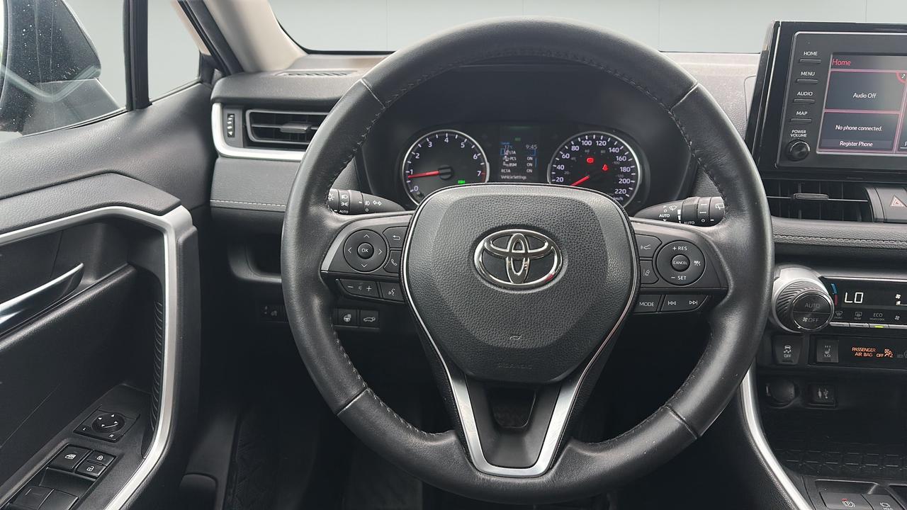 2019 Toyota RAV4 AWD XLE Photo