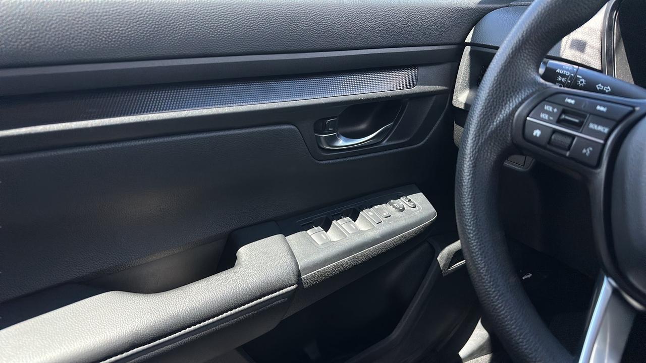 2025 Honda CR-V LX AWD Photo