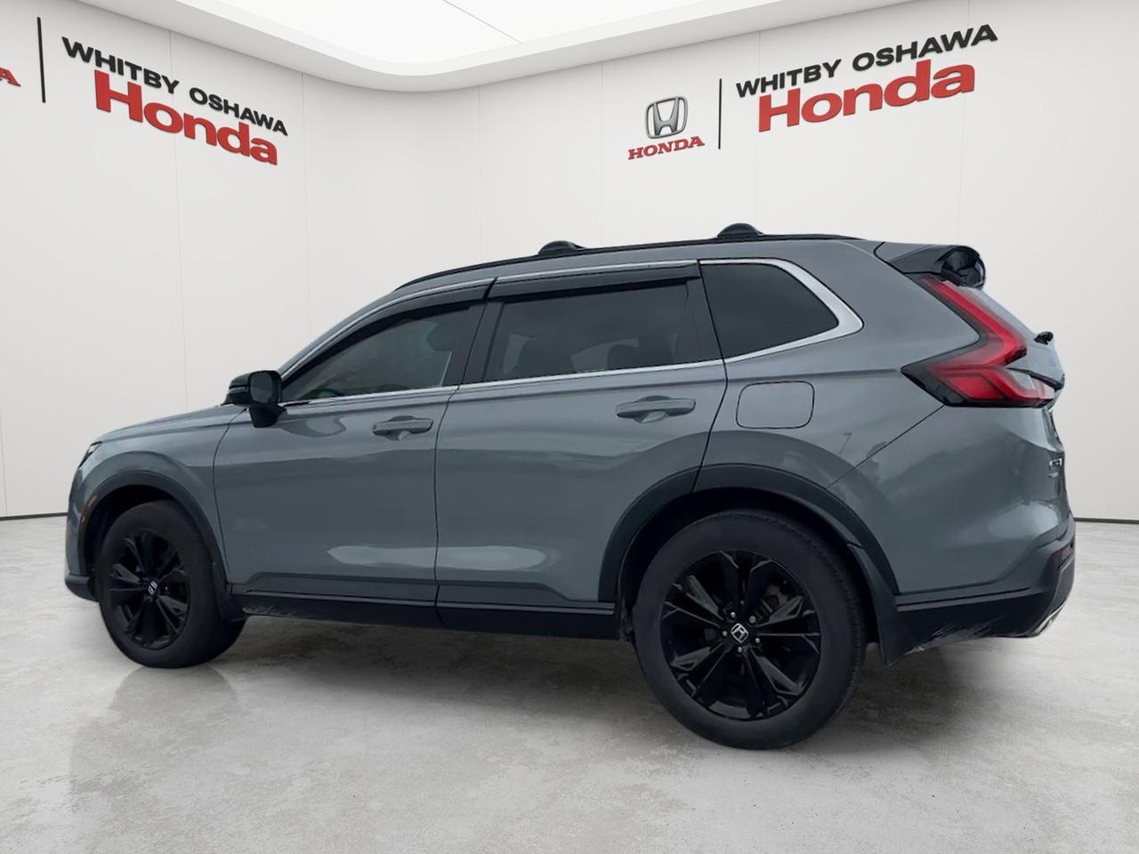 2023 Honda CR-V Hybrid Touring AWD Photo
