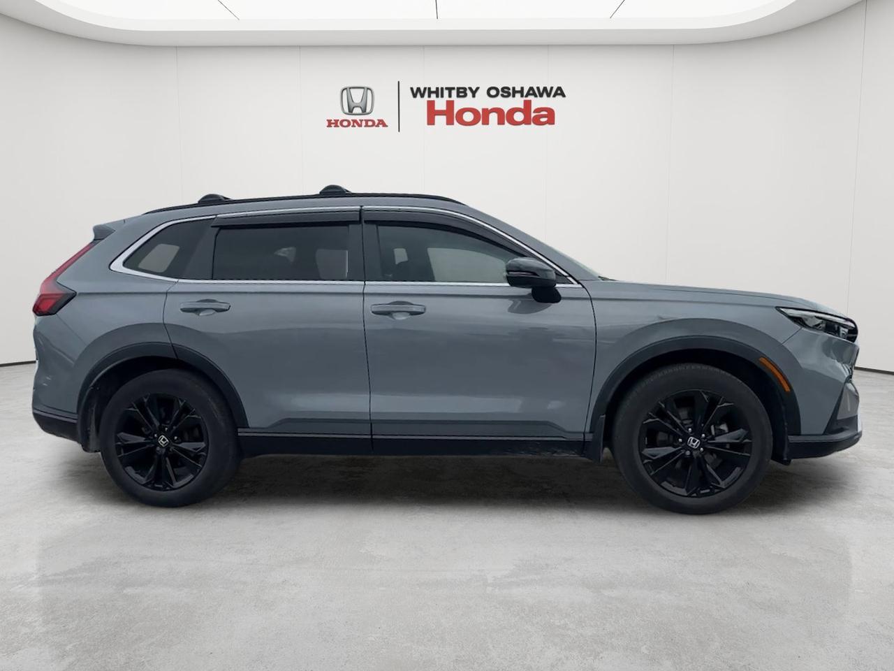 2023 Honda CR-V Hybrid Touring AWD Photo