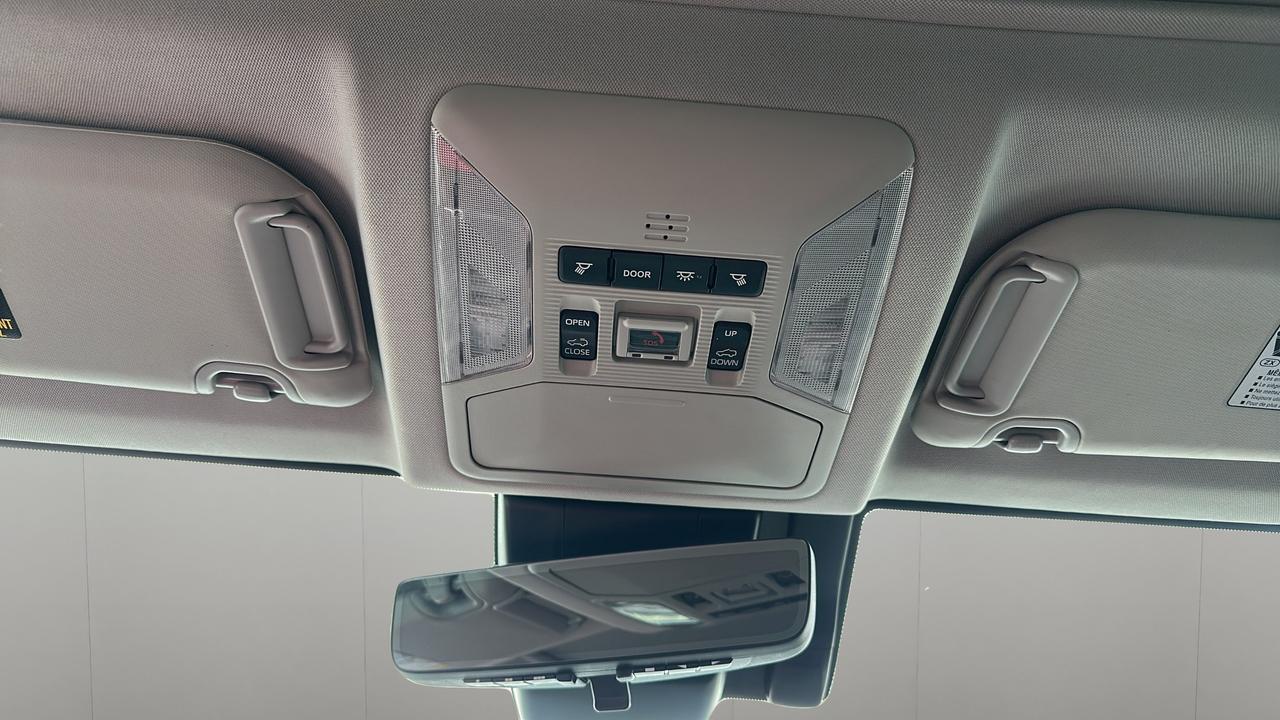 2020 Toyota RAV4 LIMITED AWD Photo